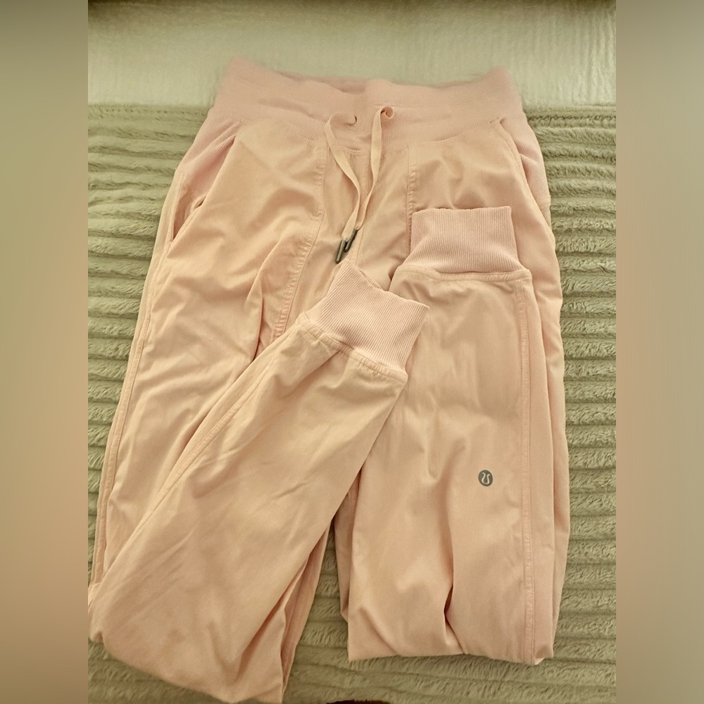 Lululemon strawberry milkshake joggers